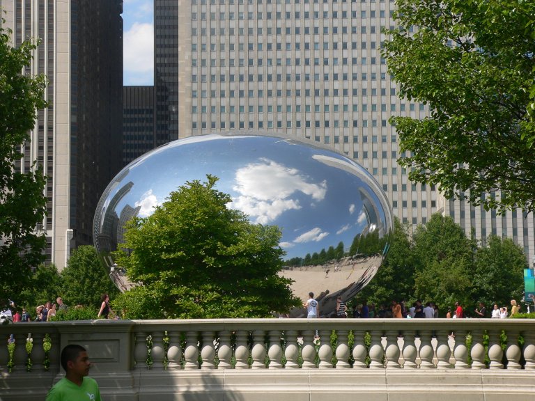 Chicago mirror bean sculpture